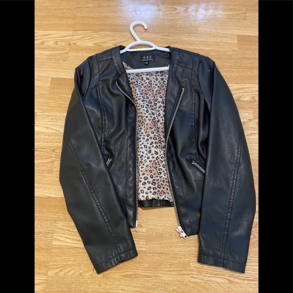 Jackets & Blazers - brand new womens black jacket